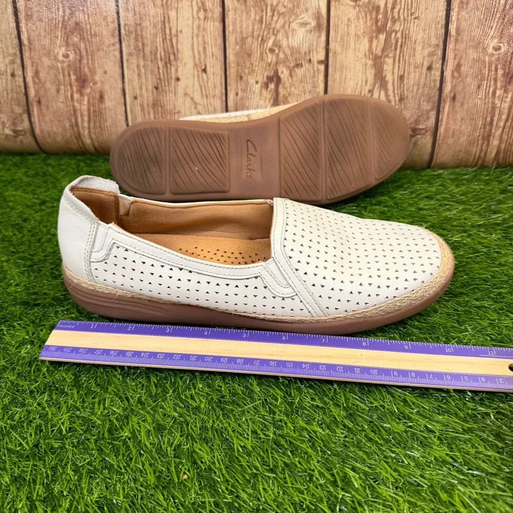 Clarks Collection Loafers Womens Size 9 Off White Perforated Leather Espadrille